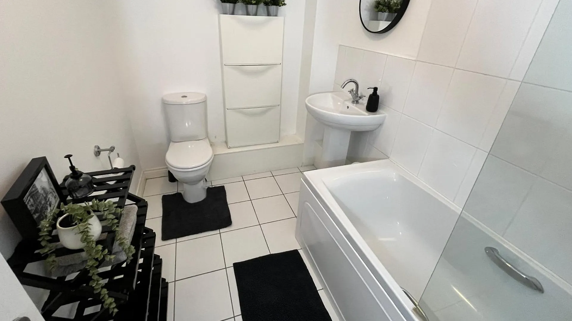 Writer'S Square Apartments Belfast